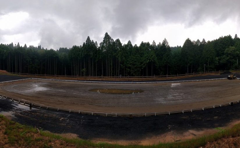 三河の乗馬クラブ　続・雨ニモマケズ